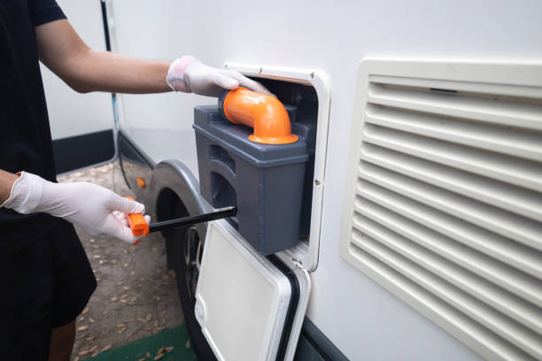 Portable Toilet Options We Offer in Roselawn, IN